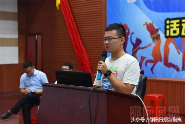 邵阳高考学霸：课外阅读要挑食，网络小说不够格；错题本也是法宝