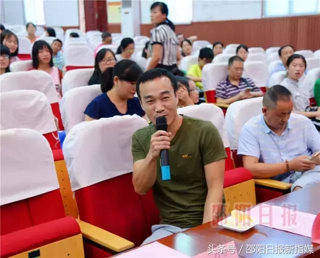 邵阳高考学霸：课外阅读要挑食，网络小说不够格；错题本也是法宝