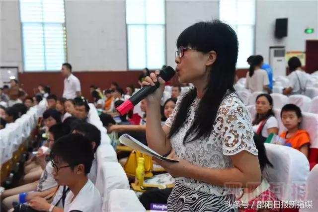 邵阳高考学霸：课外阅读要挑食，网络小说不够格；错题本也是法宝