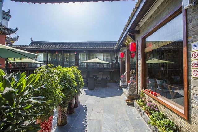 大名鼎鼎宝庆府，婉约秀美水府庙，歌舞升平映资江