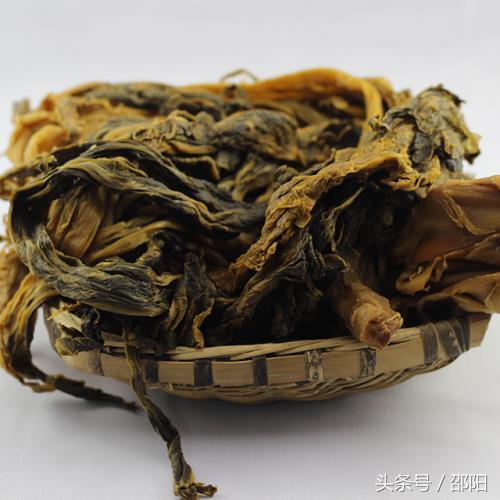在邵阳，有一种美食叫做盐菜！