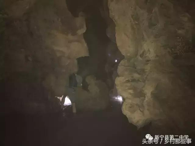 新宁县发现一特大溶洞，长数十公里！