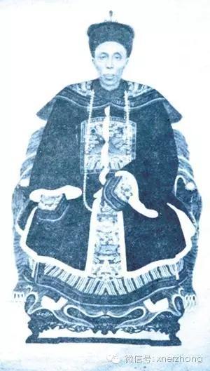 夫夷侯国忠义士，湘军楚勇精捷营