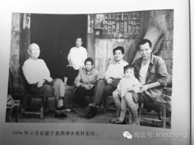 除暴安良勤为民，