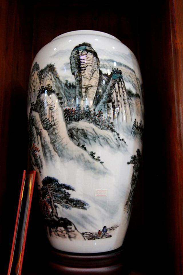 崀山风光陶瓷艺术深受好评