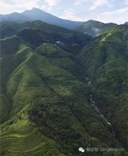 新宁美景：观瀑吟咏，引人生出无限遐思...