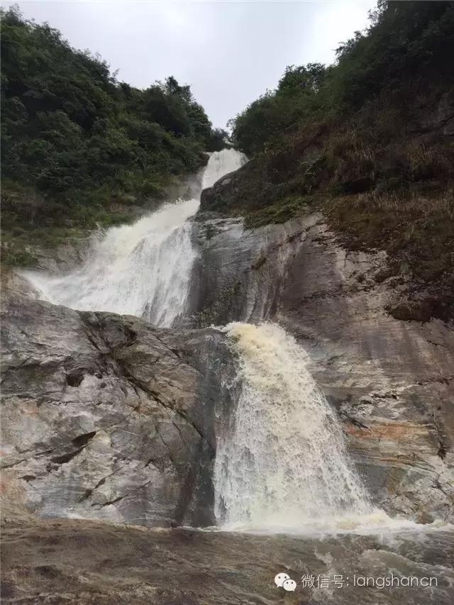 新宁美景：观瀑吟咏，引人生出无限遐思...