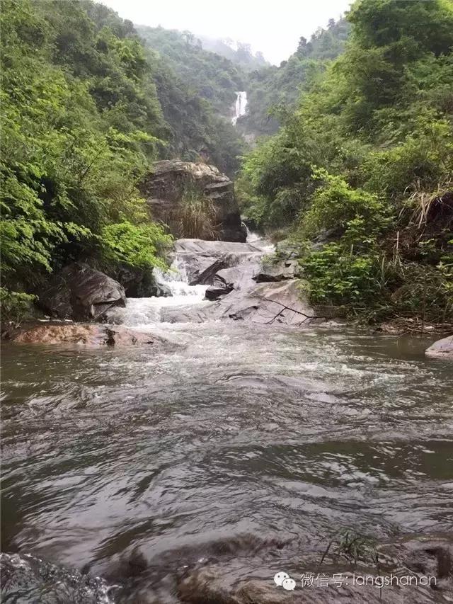 新宁美景：观瀑吟咏，引人生出无限遐思...