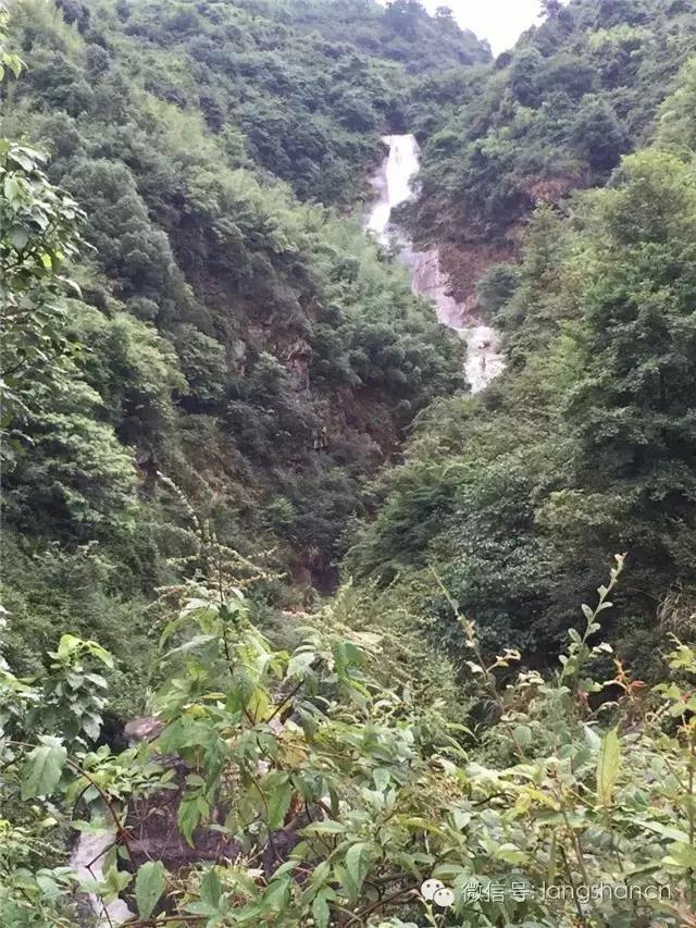 新宁美景：观瀑吟咏，引人生出无限遐思...