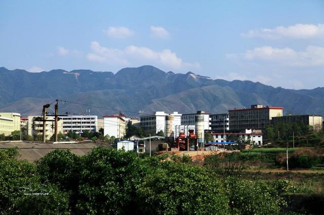 探秘邵阳县古镇：五座山峰环绕故名五峰铺！