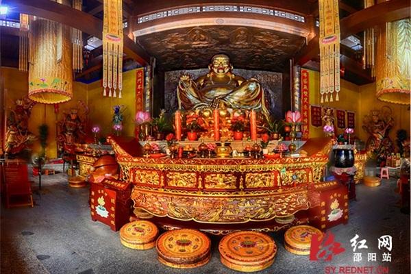 洞口：秀云山上秀云观