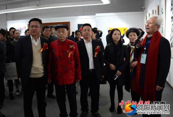 新邵刘省安榜书展长沙举行 百余幅作品展现“乡贤乡味”