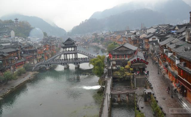 湖南五个有名的古建筑群