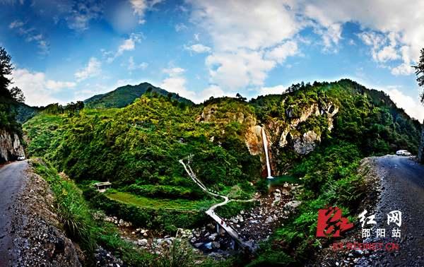 新邵白水峡谷：青山绿水好去处