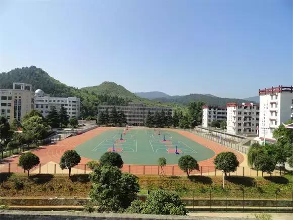 城步最高学府“城步一中”