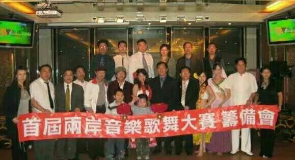 中国崀山极具魅力的实力派男高音歌唱家——李绍良