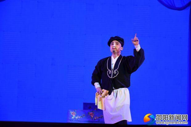 湖南快乐戏迷5周年巅峰会暨2018邵东戏剧节举行