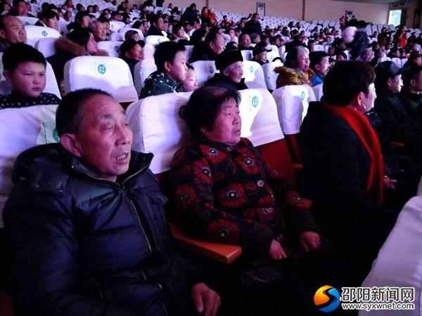 邵东县首届“戏剧节”隆重举行 数千名戏迷家门口看名角唱戏